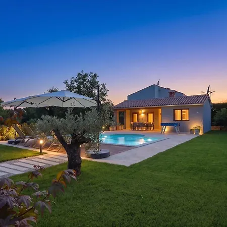 Mala Kuca Mara - Managed By Travel Istria Cabrunici